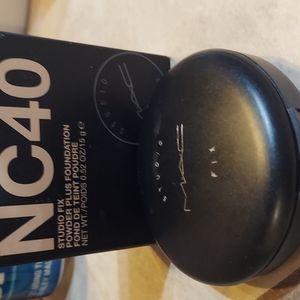 Mac Nc 40 studio fix powder